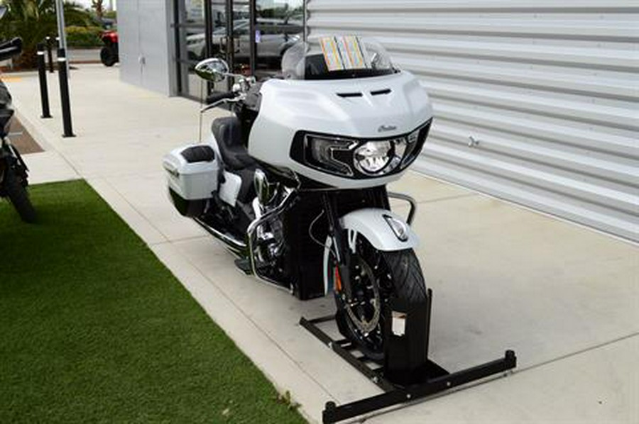 2024 Indian Motorcycle Challenger® Limited with PowerBand Audio Package