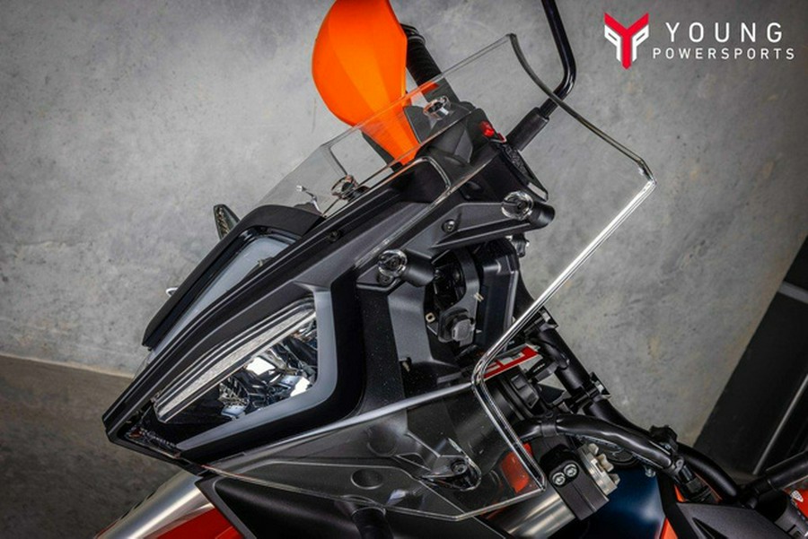 2025 KTM Adventure 890 R