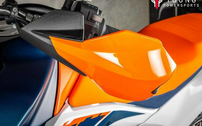 2025 KTM Adventure 890 R