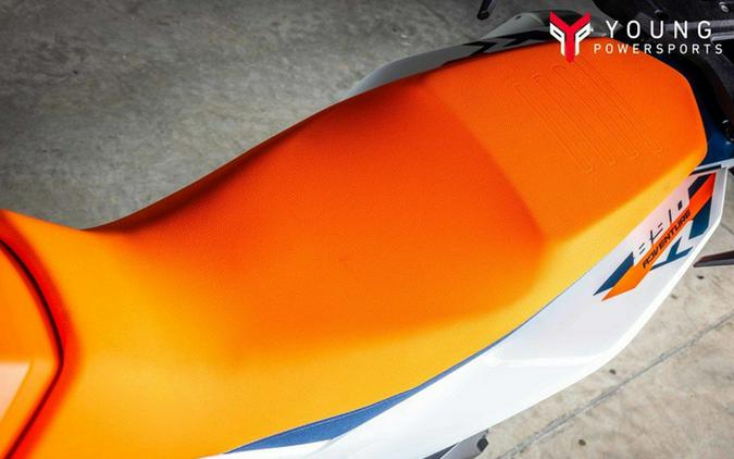 2025 KTM Adventure 890 R