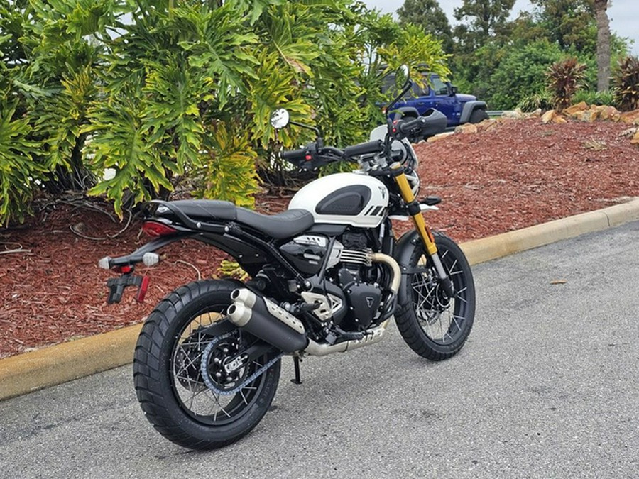 2026 Triumph Scrambler 400 XC Vanilla White XC