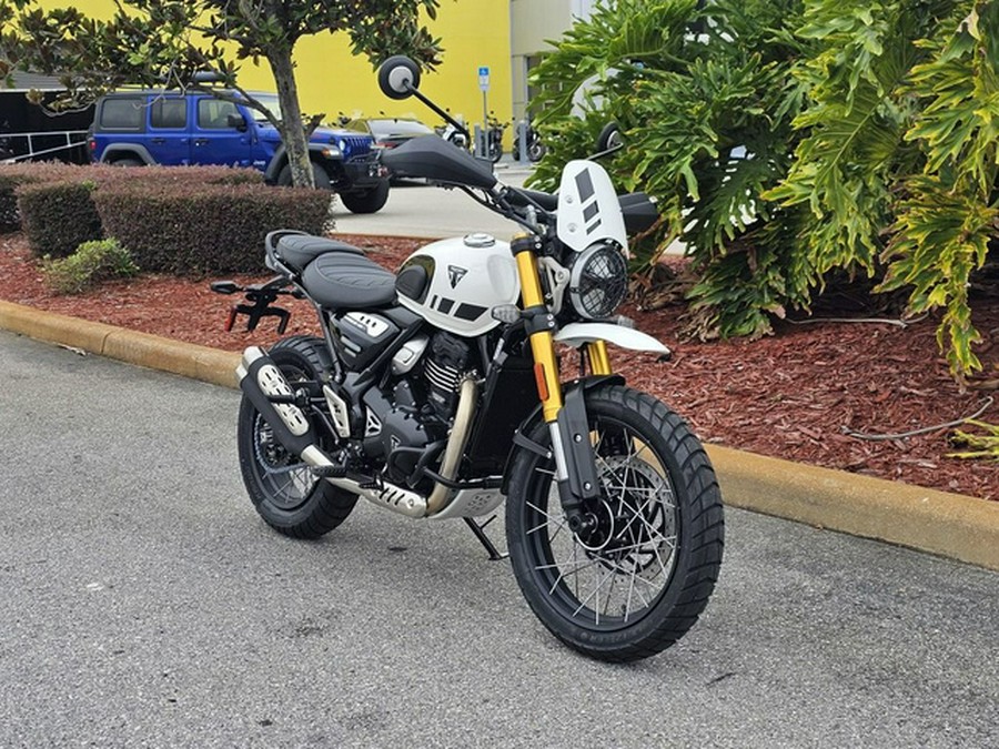 2026 Triumph Scrambler 400 XC Vanilla White XC
