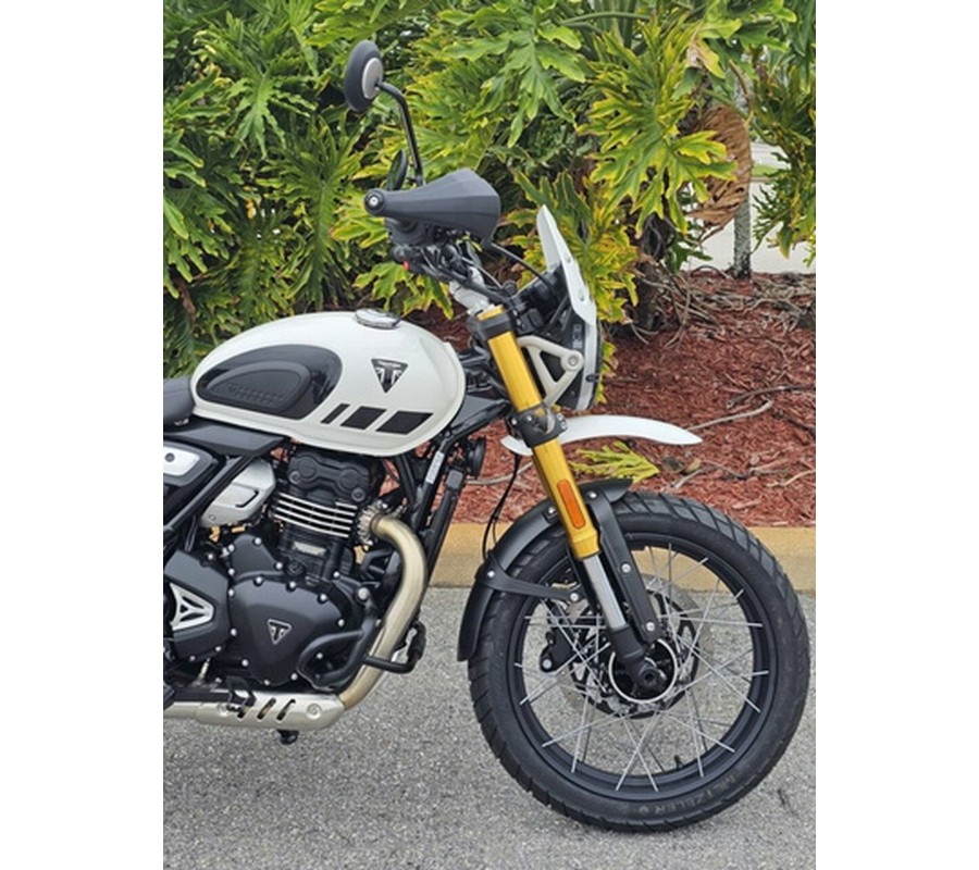 2026 Triumph Scrambler 400 XC Vanilla White XC