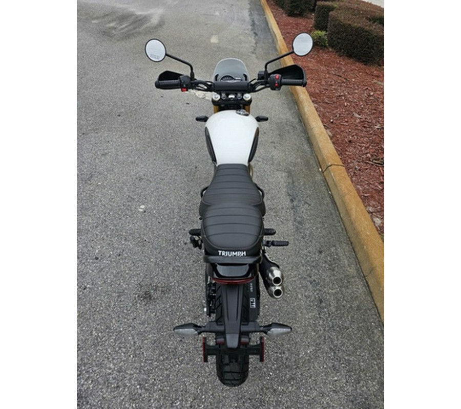 2026 Triumph Scrambler 400 XC Vanilla White XC