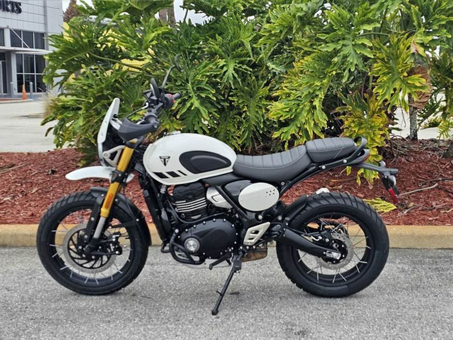 2026 Triumph Scrambler 400 XC Vanilla White XC