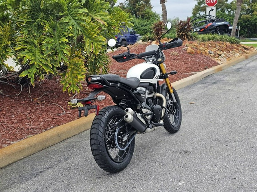 2026 Triumph Scrambler 400 XC Vanilla White XC