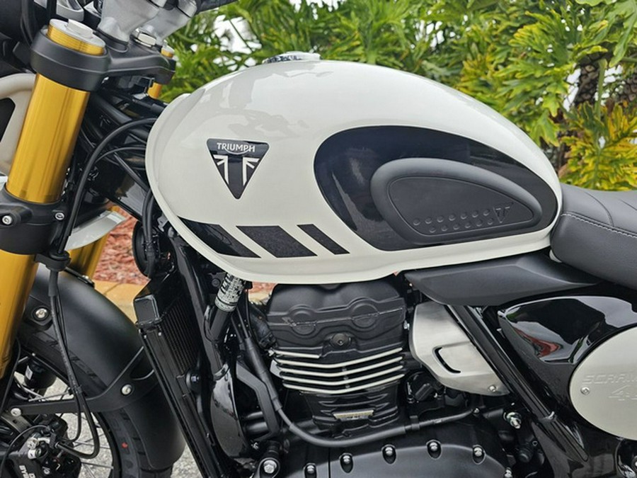 2026 Triumph Scrambler 400 XC Vanilla White XC