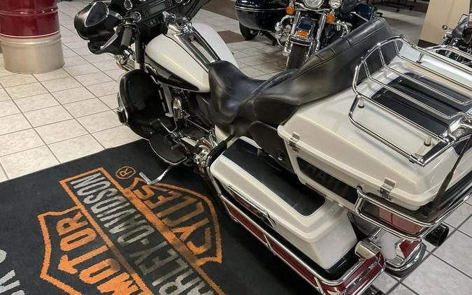 2008 Harley-Davidson® FLHTCU - Ultra Classic® Electra Glide®