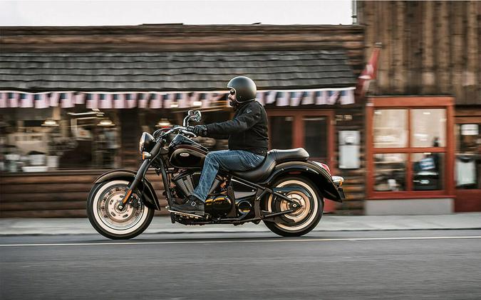 2023 Kawasaki Vulcan 900 Classic
