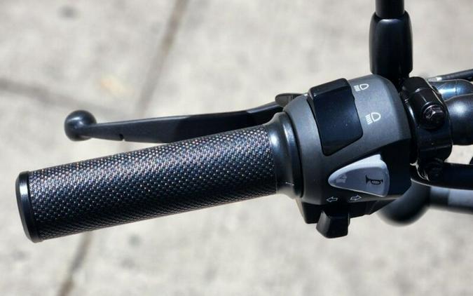 2026 Honda Rebel® 300 E-Clutch