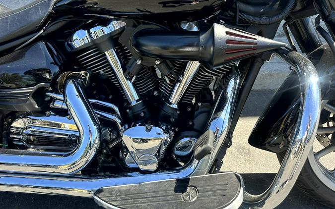 2011 Yamaha Stratoliner Deluxe BLACK