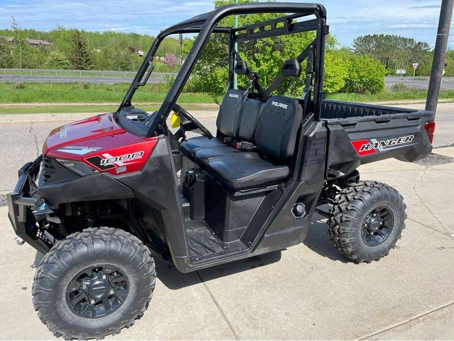 2020 Polaris Industries RANGER® 1000 Premium Sunset Red Metallic