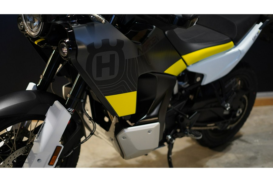 2023 Husqvarna Motorcycles Norden 901