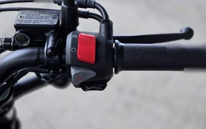 2026 Honda Rebel® 300 E-Clutch