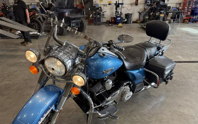 2011 Harley-Davidson® FLHRC - Road King® Classic