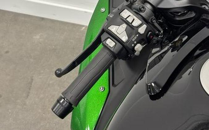 2025 Kawasaki NINJA H2® SX SE ABS