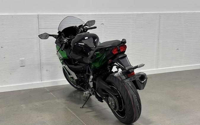 2025 Kawasaki NINJA H2® SX SE ABS