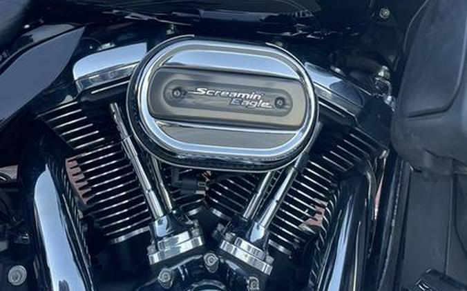 2018 Harley-Davidson® FLTRU - Road Glide® Ultra