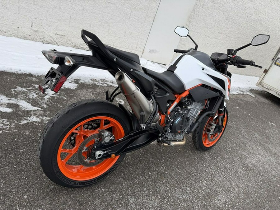 2021 KTM Duke 890 R