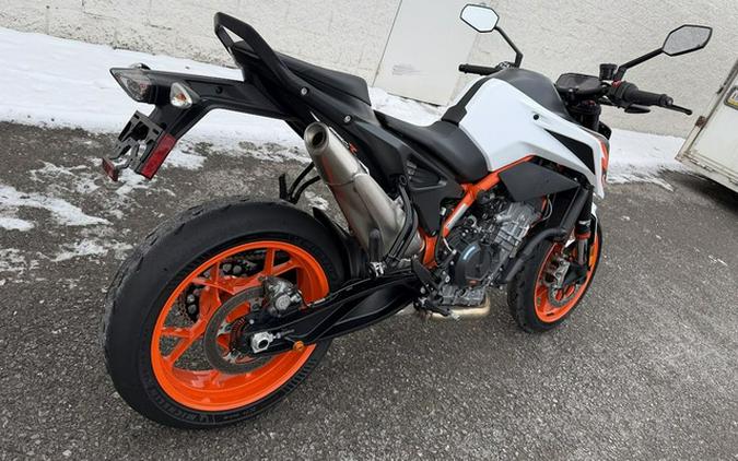 2021 KTM Duke 890 R