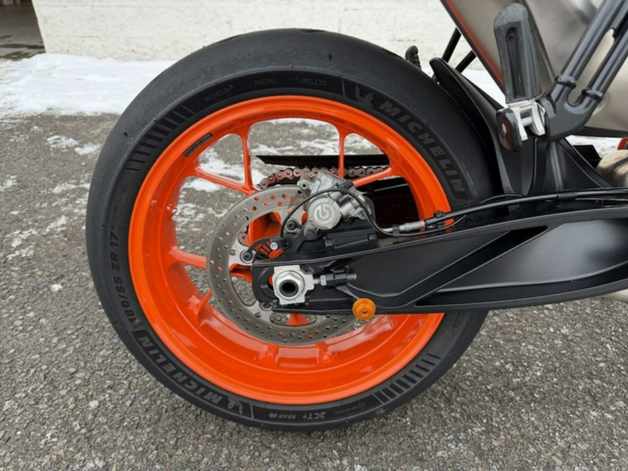 2021 KTM Duke 890 R