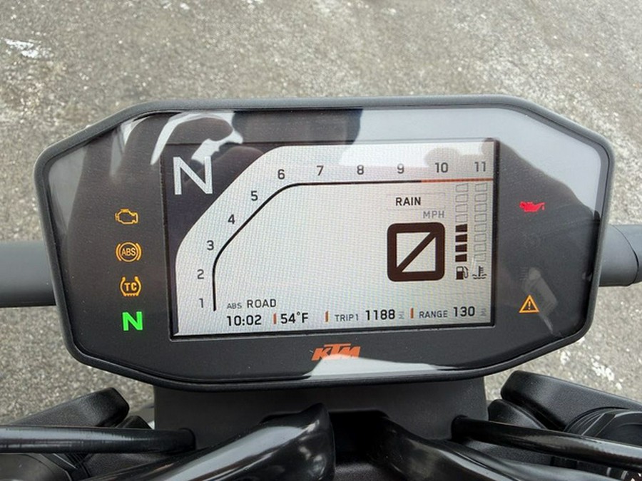 2021 KTM Duke 890 R