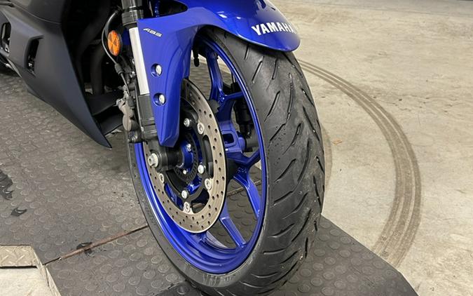 2024 Yamaha YZF R3 ABS