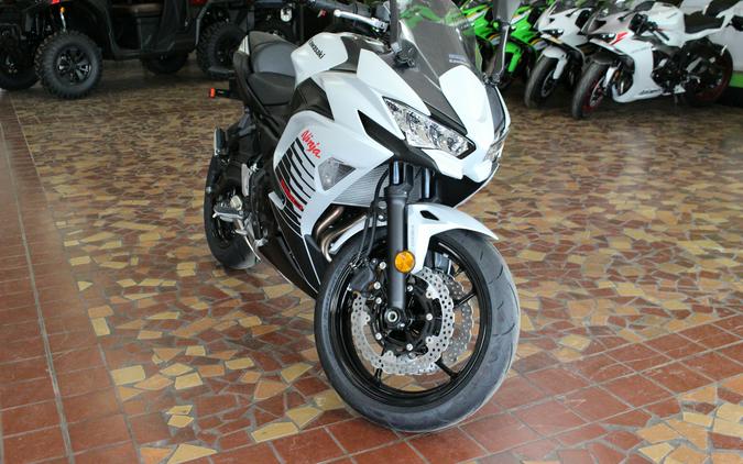 2026 Kawasaki NINJA 650 ABS Metallic Matte Whitish Silver/Metallic Flat Spark Black - TDAJ6909