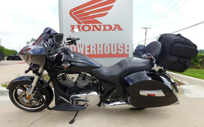 2014 Victory Motorcycles® Cross Country™ Gloss Black