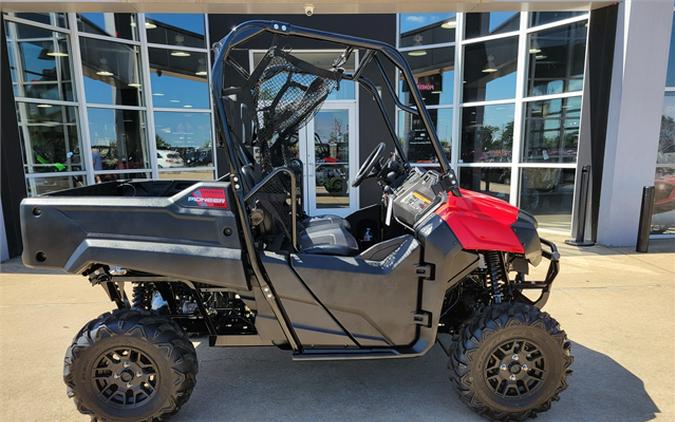 2025 Honda Pioneer 700 Deluxe