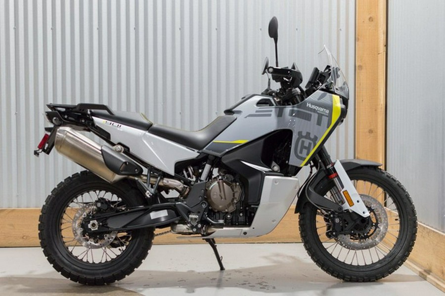 2025 Husqvarna Norden 901