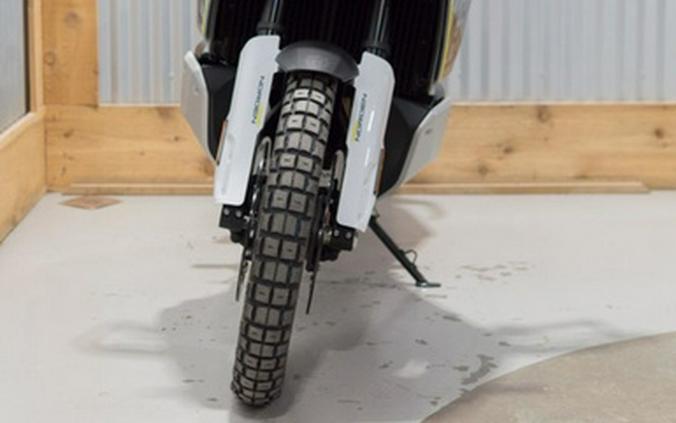 2025 Husqvarna Norden 901