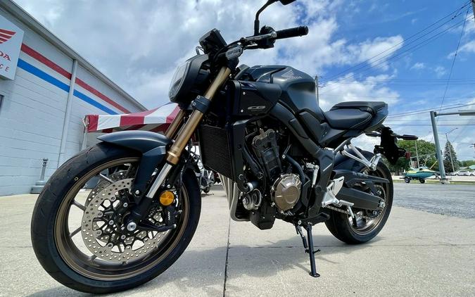 2026 Honda® CB650R E-Clutch