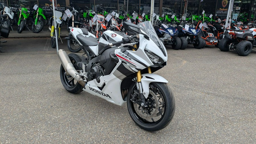 2025 Honda CBR1000RR