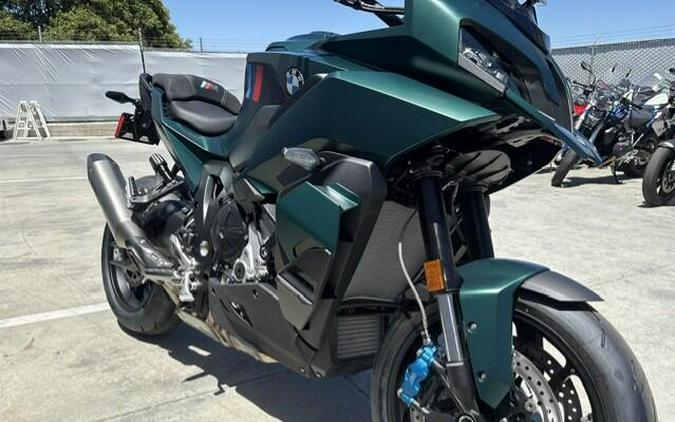 2026 BMW M 1000 XR