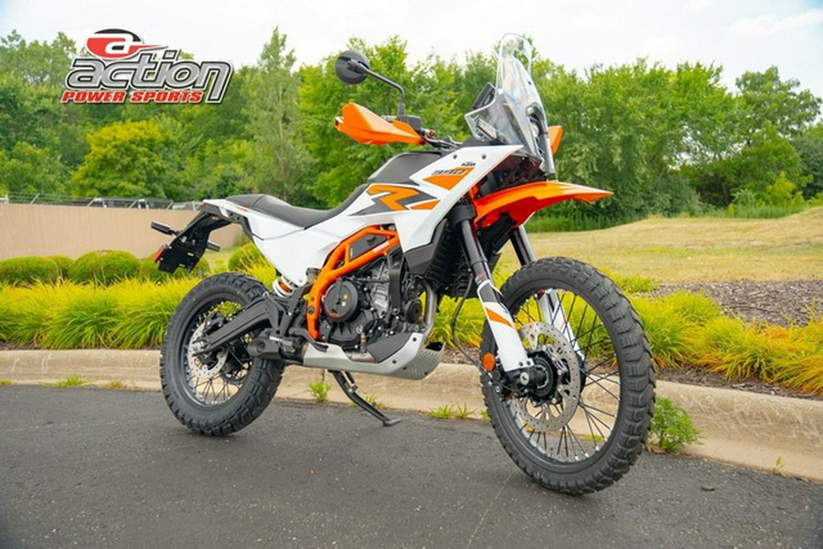 2025 KTM Adventure 390 R