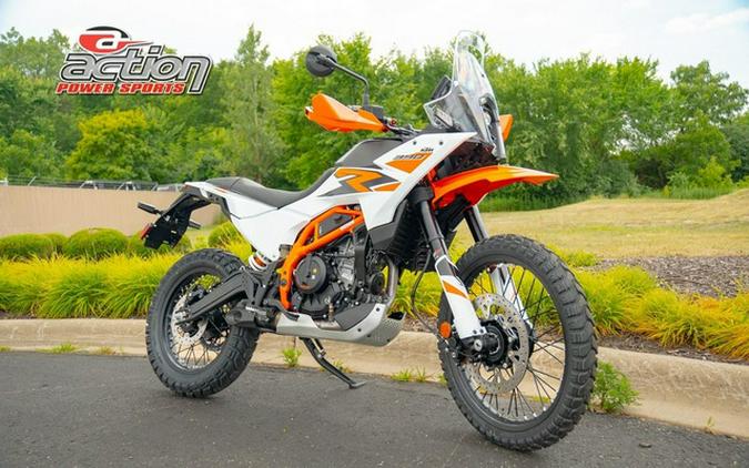 2025 KTM Adventure 390 R