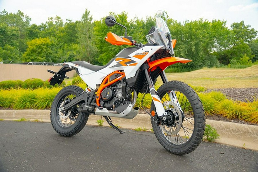 2025 KTM Adventure 390 R