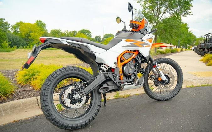 2025 KTM Adventure 390 R