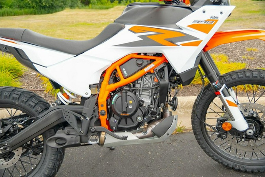 2025 KTM Adventure 390 R