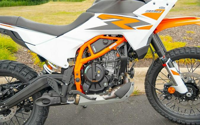 2025 KTM Adventure 390 R