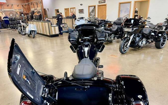 FLTRT 2026 Road Glide 3