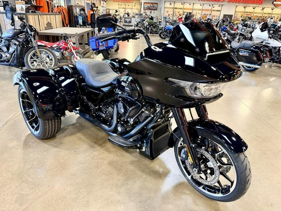 FLTRT 2026 Road Glide 3