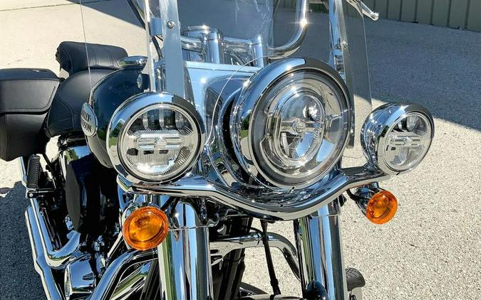 2022 Harley-Davidson® FLHCS - Heritage Classic 114