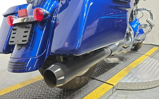 FLTRXS 2015 Road Glide® Special