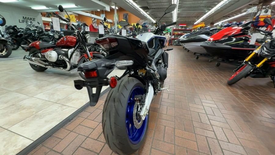 2025 Yamaha MT 09 SP