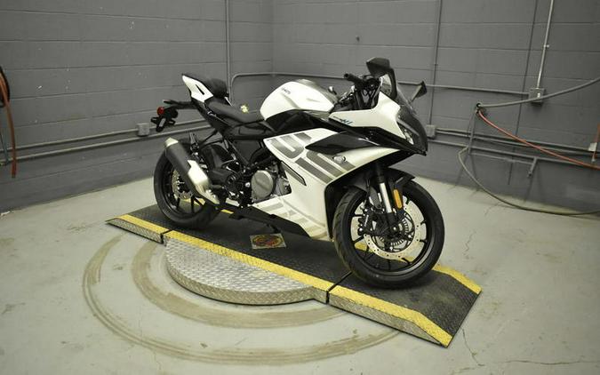 2026 CFMOTO 300SS