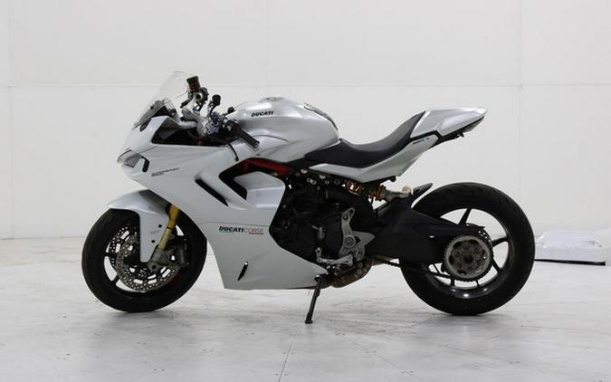 2022 Ducati SuperSport 950 S White Silk fairing