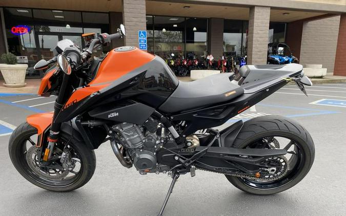 2021 KTM 890 Duke