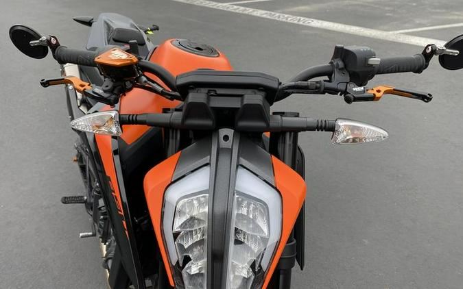 2021 KTM 890 Duke